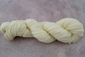 SQUISHY 8: Undyed Yarn